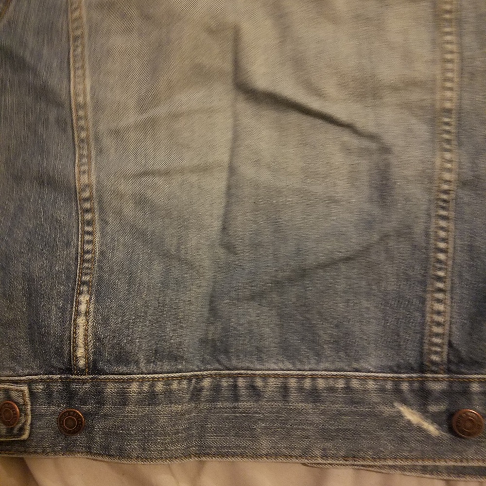 Distressed Jean Jacket - Picture 5 of 8